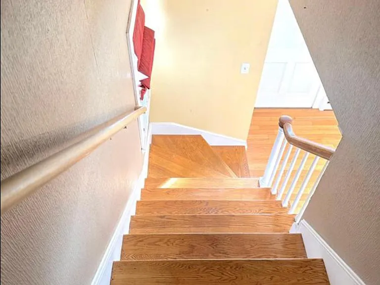 324 Elm St #A — Photo 11