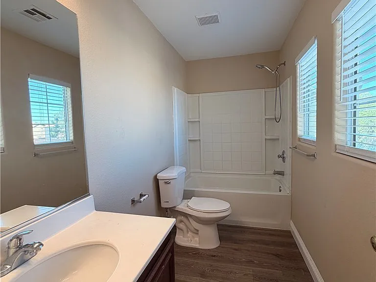 8324 Bismark Sapphire St — Photo 21