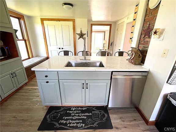 4th image of 1380 Stone Rd