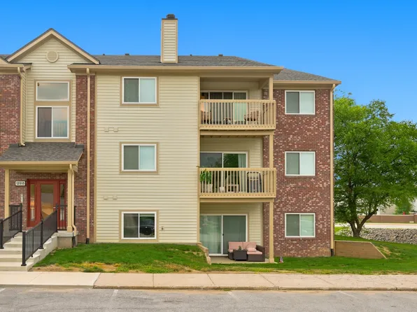 12515 Timber Creek Dr Unit 2, Carmel, IN 46032
