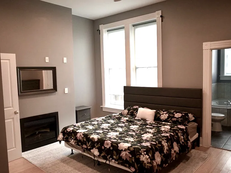 16 E Preston St #C — Photo 4