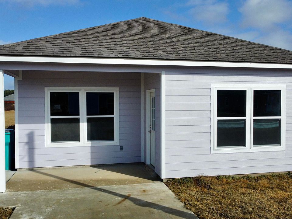 1st image of 150 Village Dr