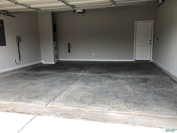 4th image of 284 Caudle Dr