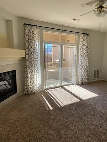 1 bed, 923 sqft, $1,750 — Photo 2