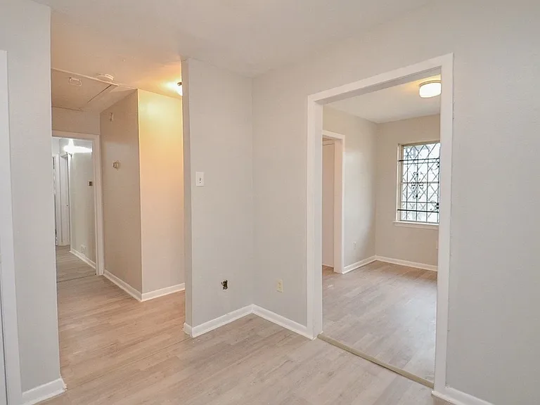 5243 Greylog Dr — Photo 13