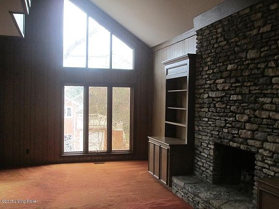 First floor family room 1