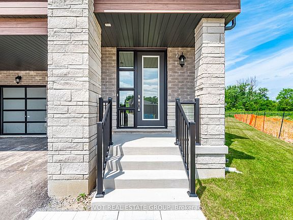 3rd image of 34 Montorio Dr