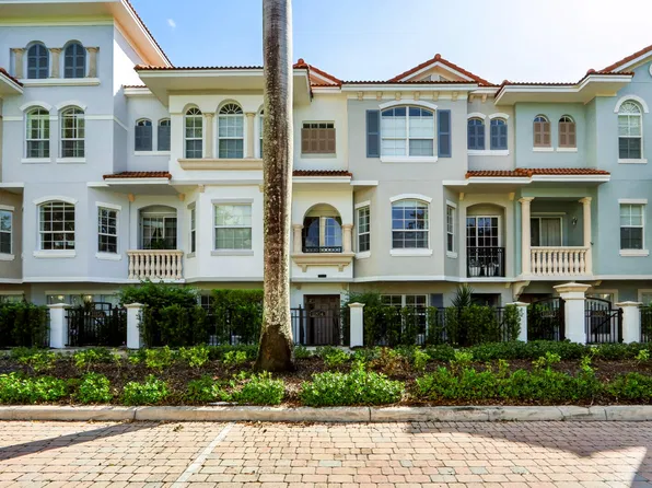11854 VALENCIA GARDENS Avenue, Palm Beach Gardens, FL 33410