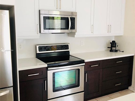 5th image of 1375 Plumosa Way