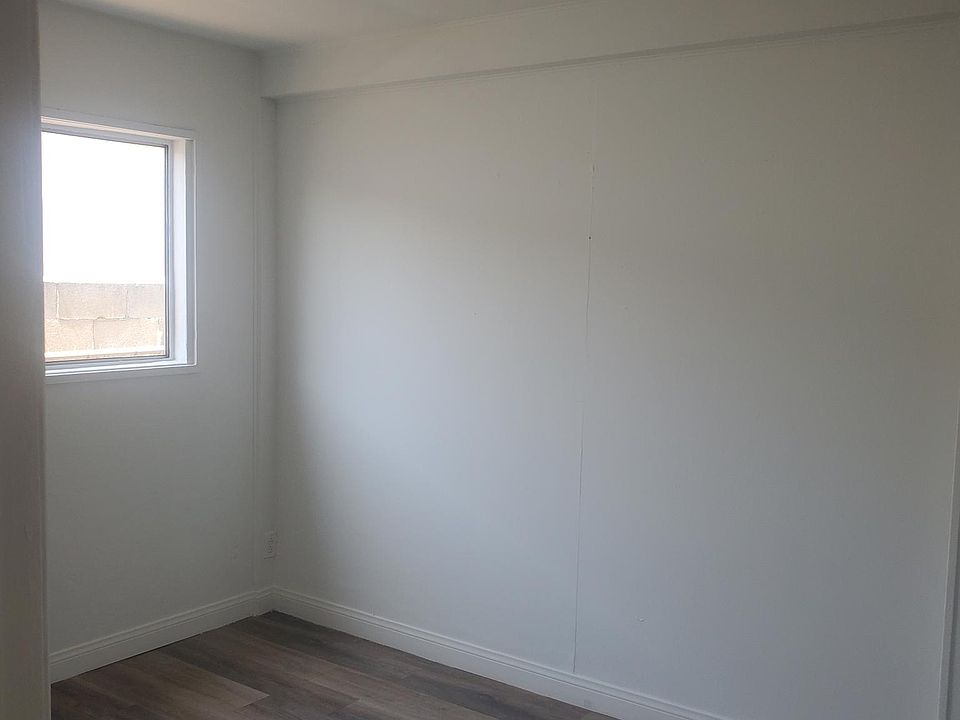 1st image of 1034 E 1st St