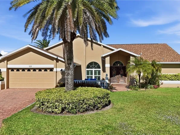 1231 Westfield Dr, Fort Myers, FL 33919