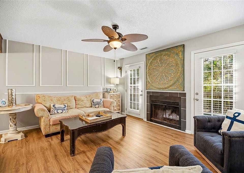 1st image of 1000 Sea Island Rd #10