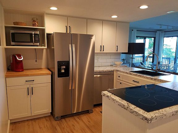 3rd image of 130 Sailors Cove Dr Unit 1302