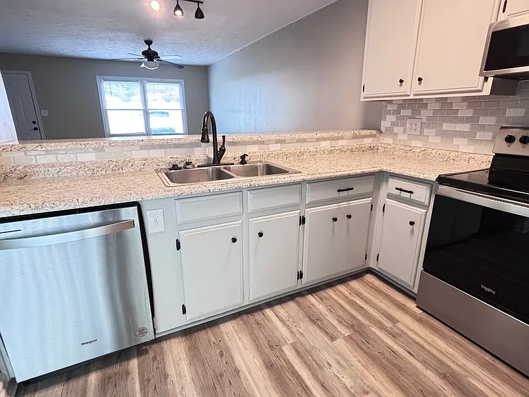 14345 Benns Church Blvd #A — Photo 4