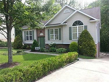 2nd image of 1145 Acorn Dr