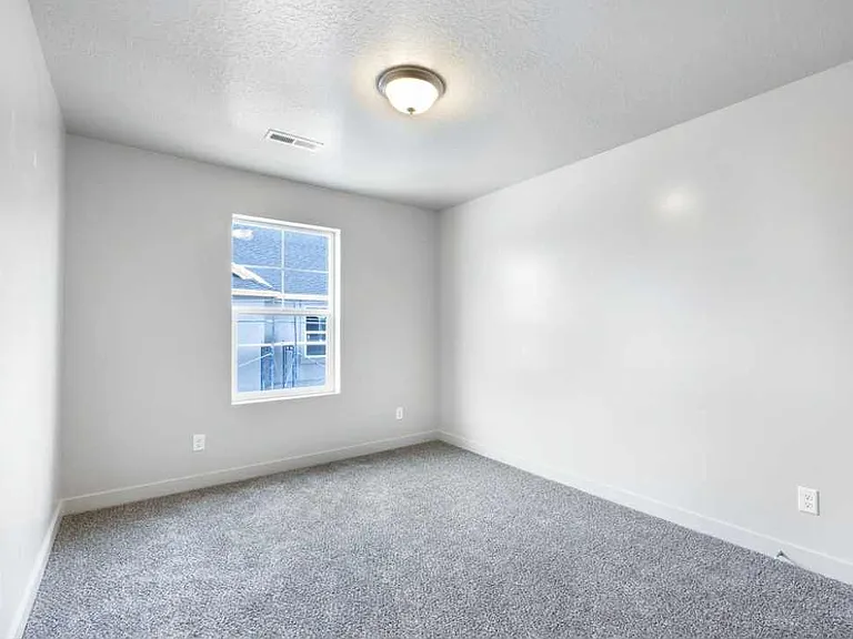 1787 N 1300 E — Photo 13