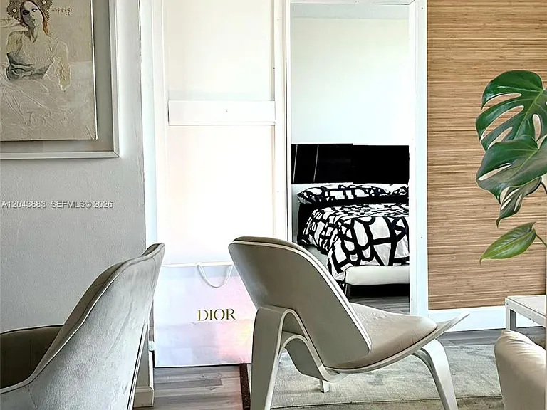 900 Bay Dr #207 — Photo 4