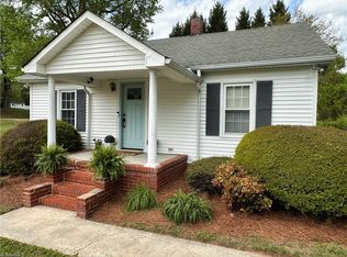 313 W Monroe St, Mayodan, NC 27027
