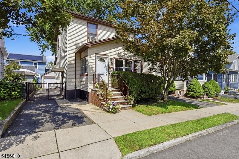 1st image of 1284 Barbara Ave