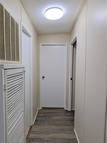 99 Center Grove Dr — Photo 18