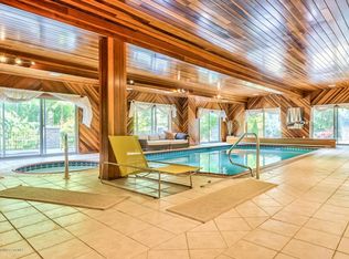 32 Takolusa Dr, Holmdel, NJ 07733