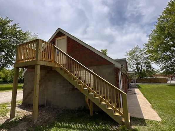 4202 Lambert Rd, Louisville, KY