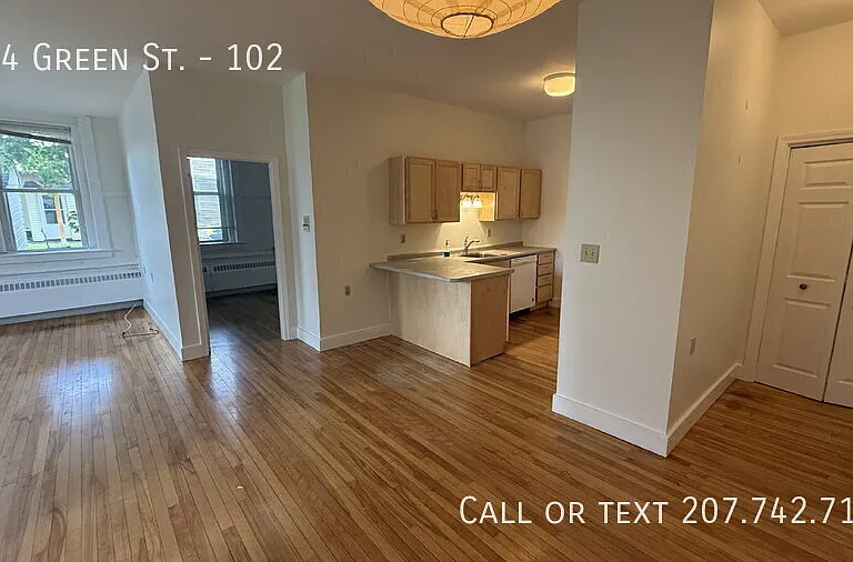 104 Green St #102 — Photo 1
