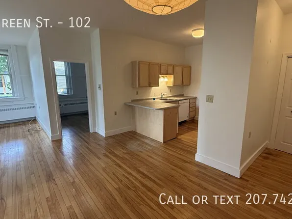 104 Green St APT 102, Somersworth, NH 03878