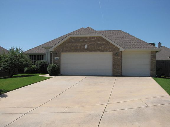 2nd image of 220 Linden Ct