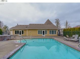 15064 NW Central Dr APT 1302, Portland, OR 97229