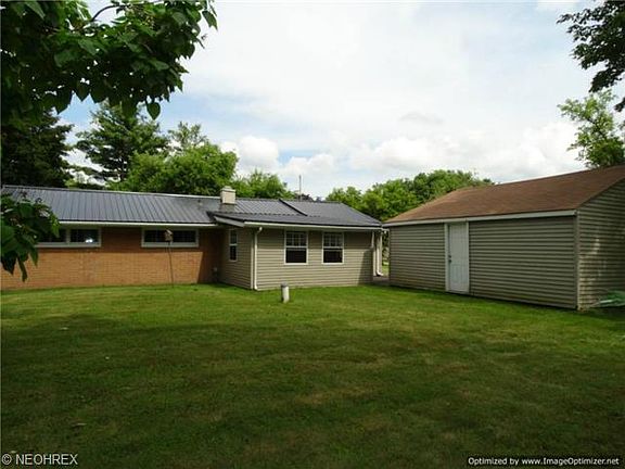 3rd image of 11000 Henning Dr