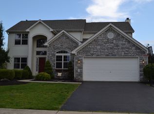 2148 Maxwell Ave, Lewis Center, OH 43035