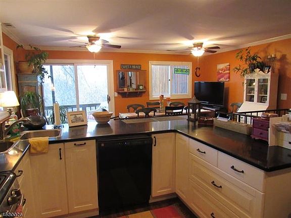 5th image of 5 Red Lodge Dr Unit 7
