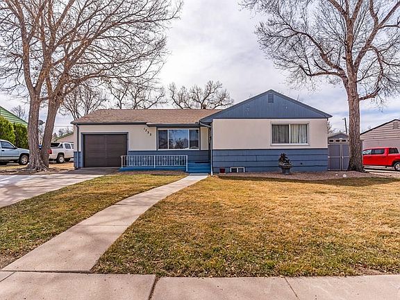 3rd image of 1733 Alexander Cir