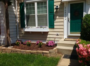 46854 Lawnes Creek Ter, Sterling, VA 20165