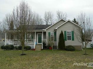 214 Meadow Lark Ln, Thomasville, NC 27360