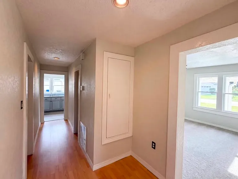 718 Dakota Ave #18-20 — Photo 3