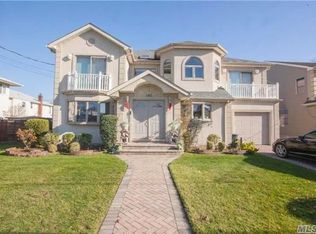 965 Tyrus Ct, Merrick, NY 11566