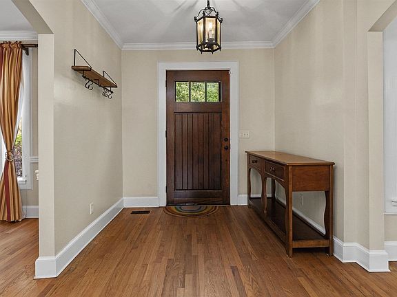 5th image of 115 Southwood Dr