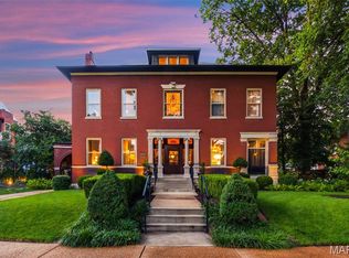 3117 Russell Blvd, Saint Louis, MO 63104
