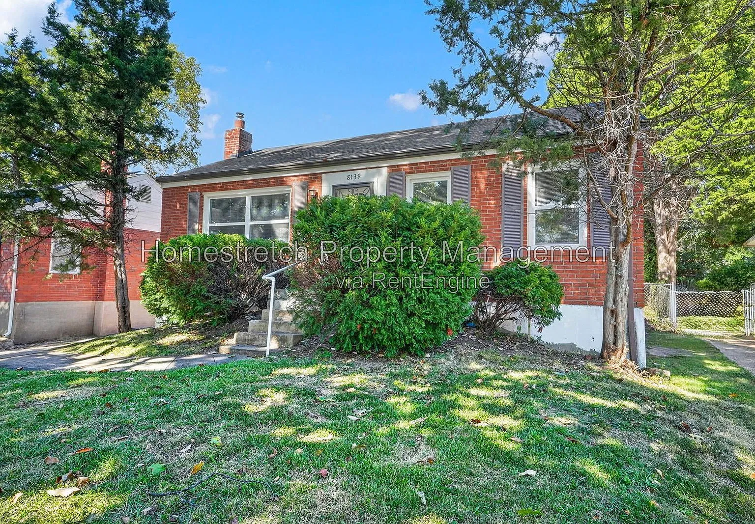 3 bed, 1.0 bath, 1042 sqft, $1,495 — Photo 2