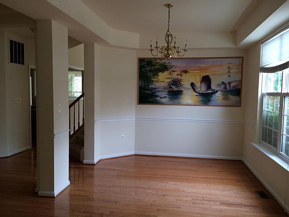 3rd image of 9025 Harrover Pl