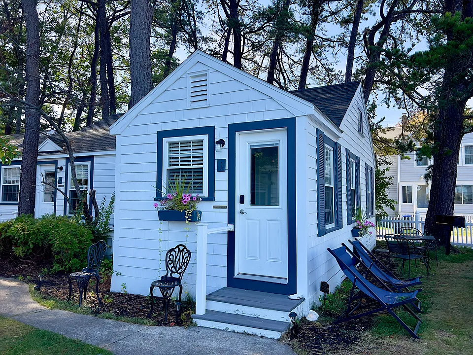 3 Odessa Ave #1