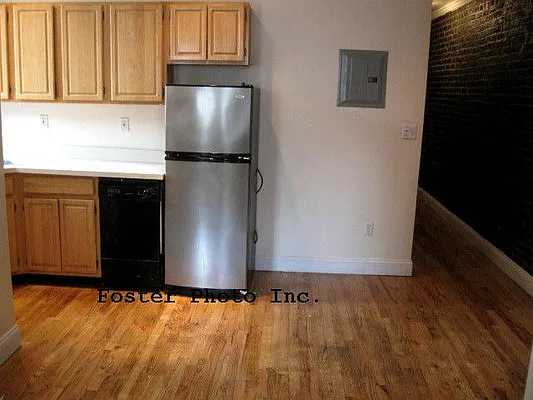 Rented by Urban Real Estate Property Group Inc | media 30