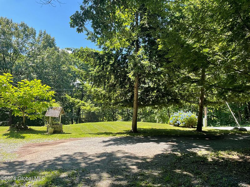 5th image of 82 Lockrow Road