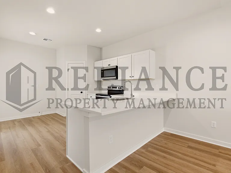 150 N Gowen St — Photo 16