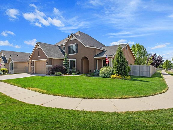 3rd image of 1353 Horseshoe Canyon Dr