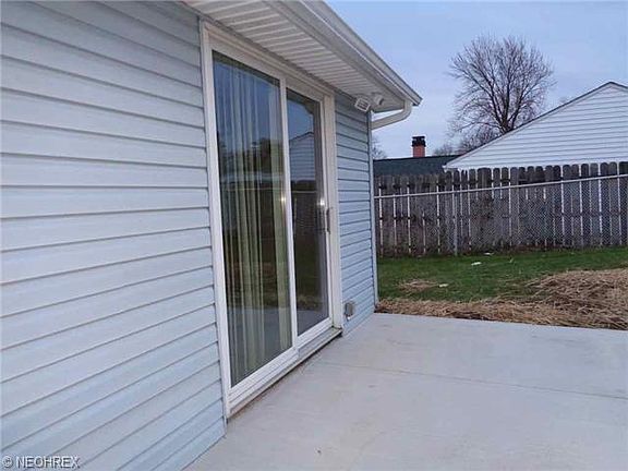 3rd image of 9906 E Idlewood Dr