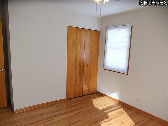 4th image of 4152 Burton Dr