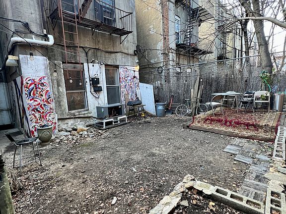 4th image of 637 Wilson Ave APT 1